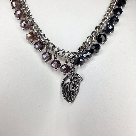 Chain necklace with faceted blue and pink beads and heart pendant - handmade - Picture 3 of 5